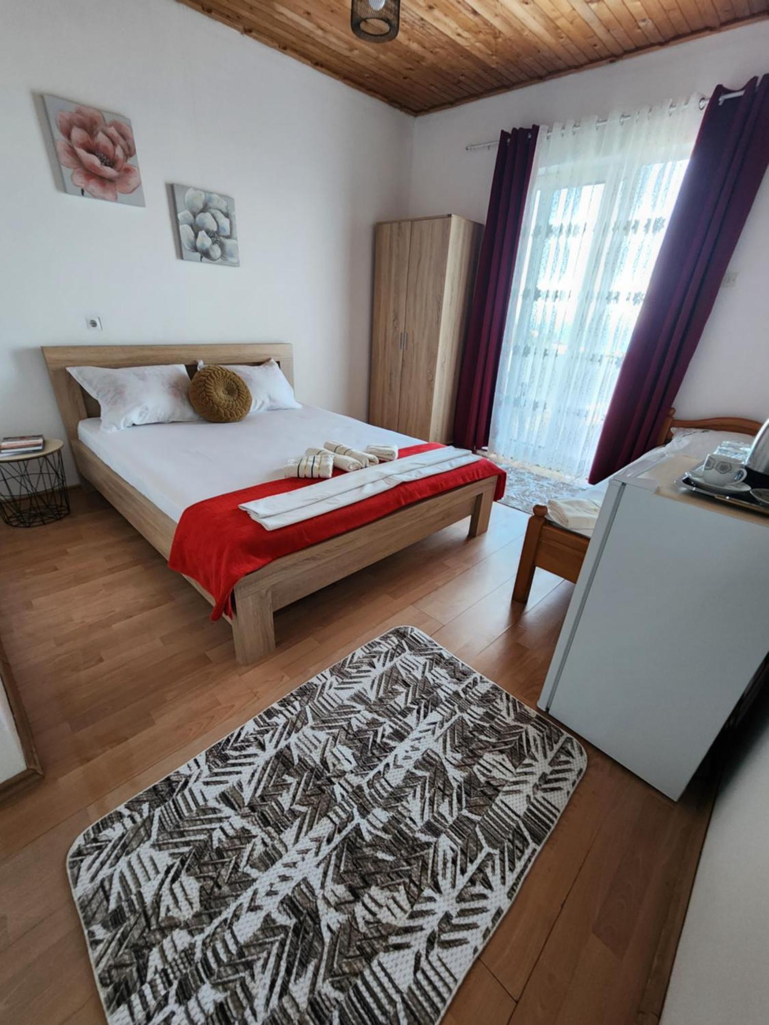 Adriatic Sea View Rooms Ulcinj Exterior photo